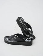 Ladies slipper (LA0813)