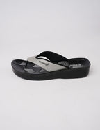 Ladies slipper (LA08A7)